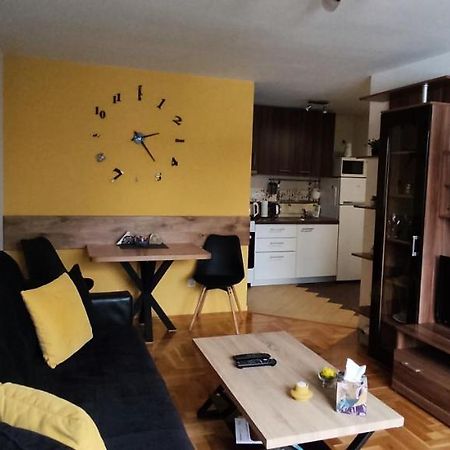 Apartman Relax - Free Public Parking 塞拉耶佛 外观 照片