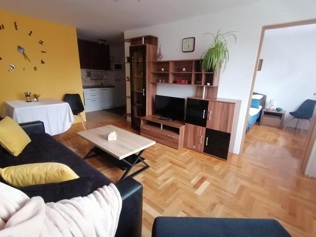 Apartman Relax - Free Public Parking 塞拉耶佛 外观 照片